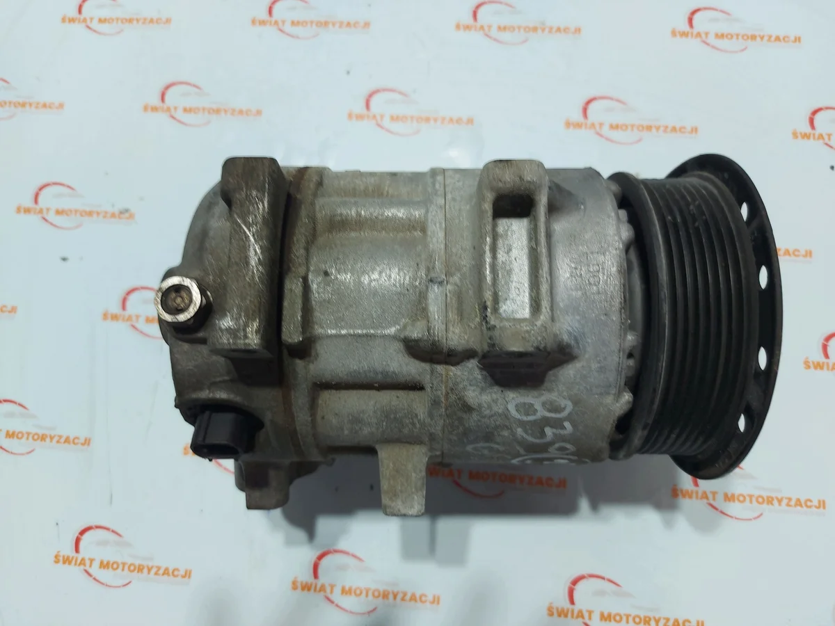 Lexus IS220 2.2 D-CAT Airco Compressor image 3