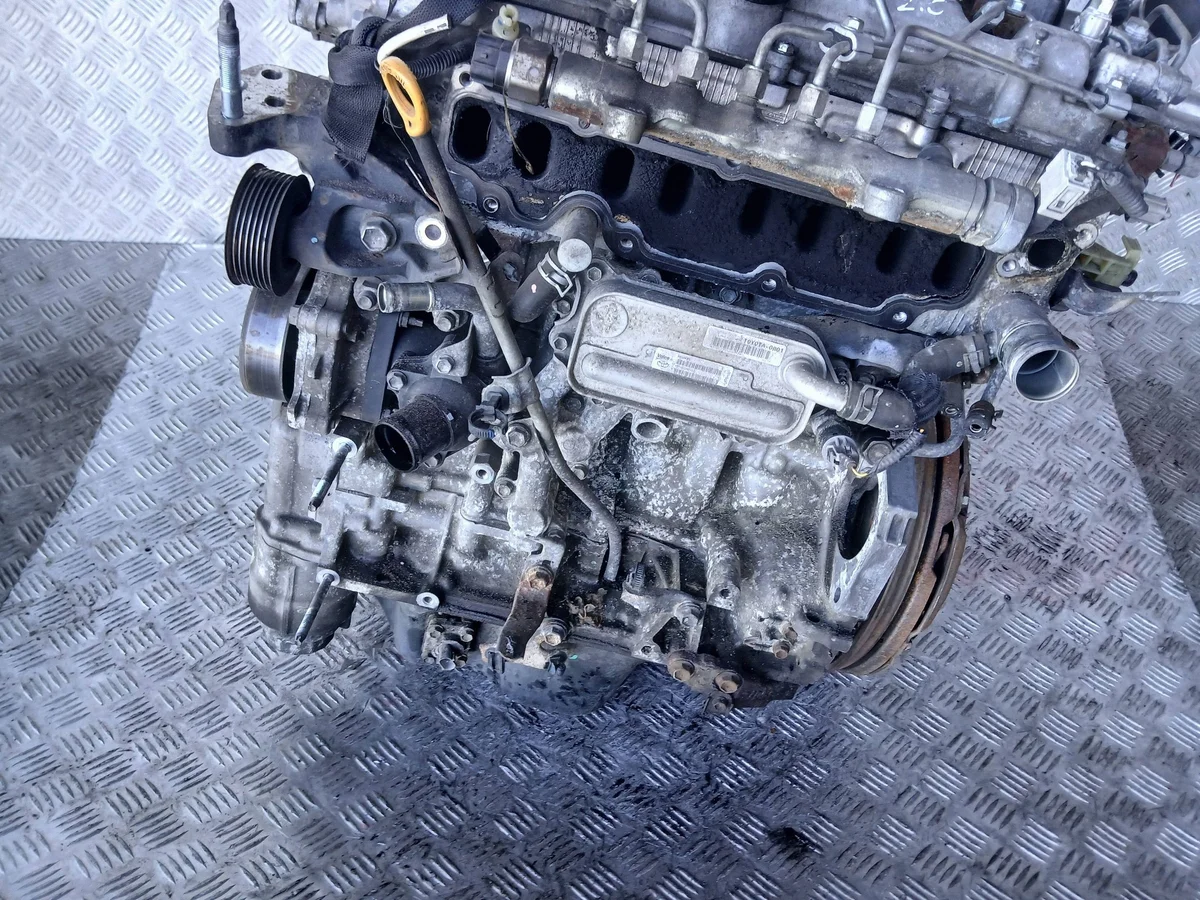 Toyota Verso 2.0 D4D motor 1AD-FTV image 5