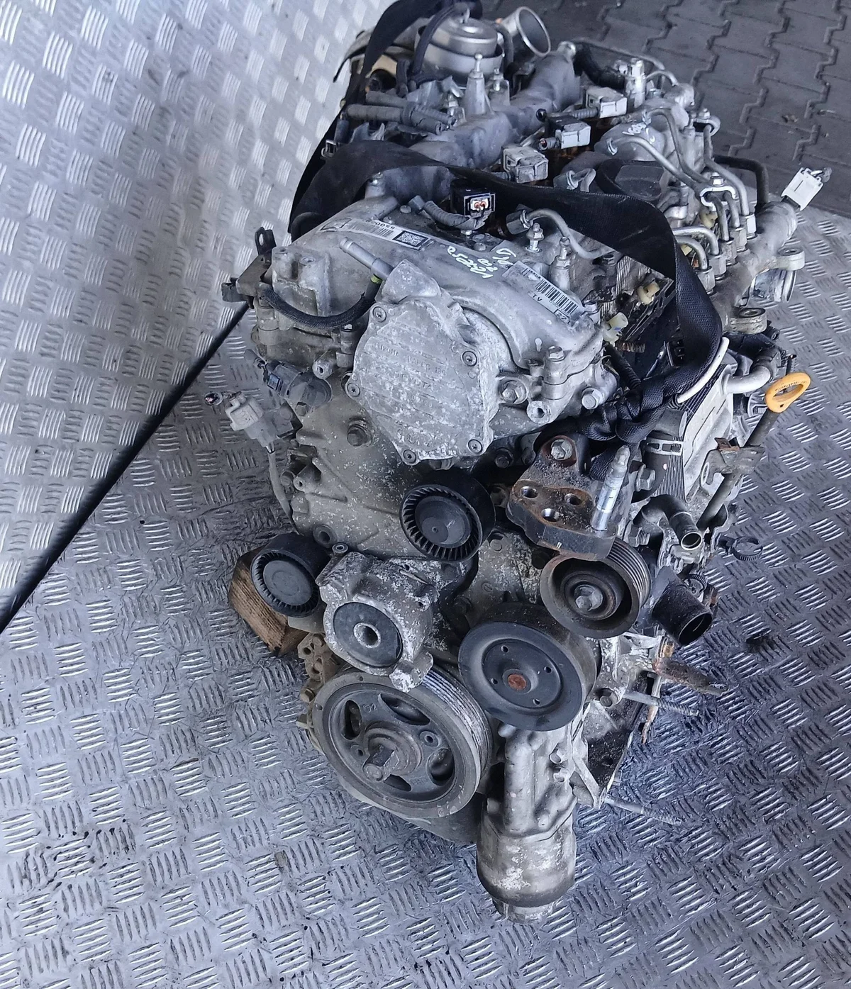 Toyota Verso 2.0 D4D motor 1AD-FTV image 6