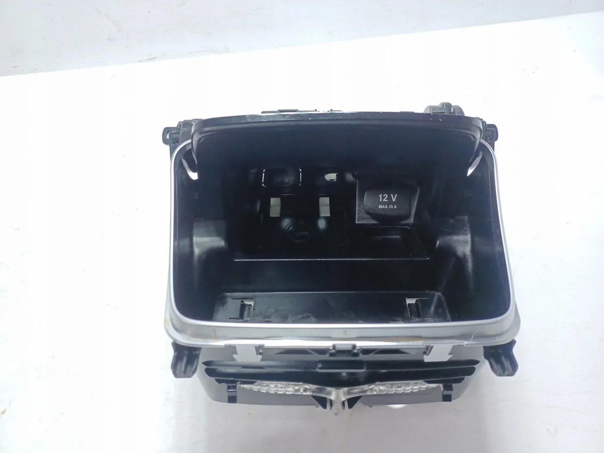Mercedes E W213 Console Storage A2136806500 image 7