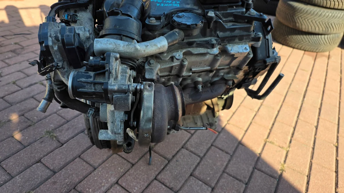Dacia Lodgy 1.5 Blue dCi Motor K9KU872 image 4