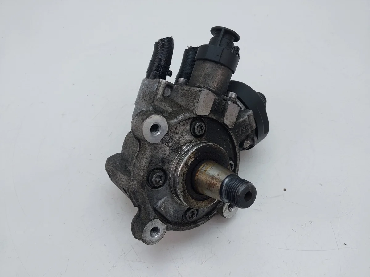Einspritzpumpe 04L130755D Skoda Octavia 2.0 TDI image 4