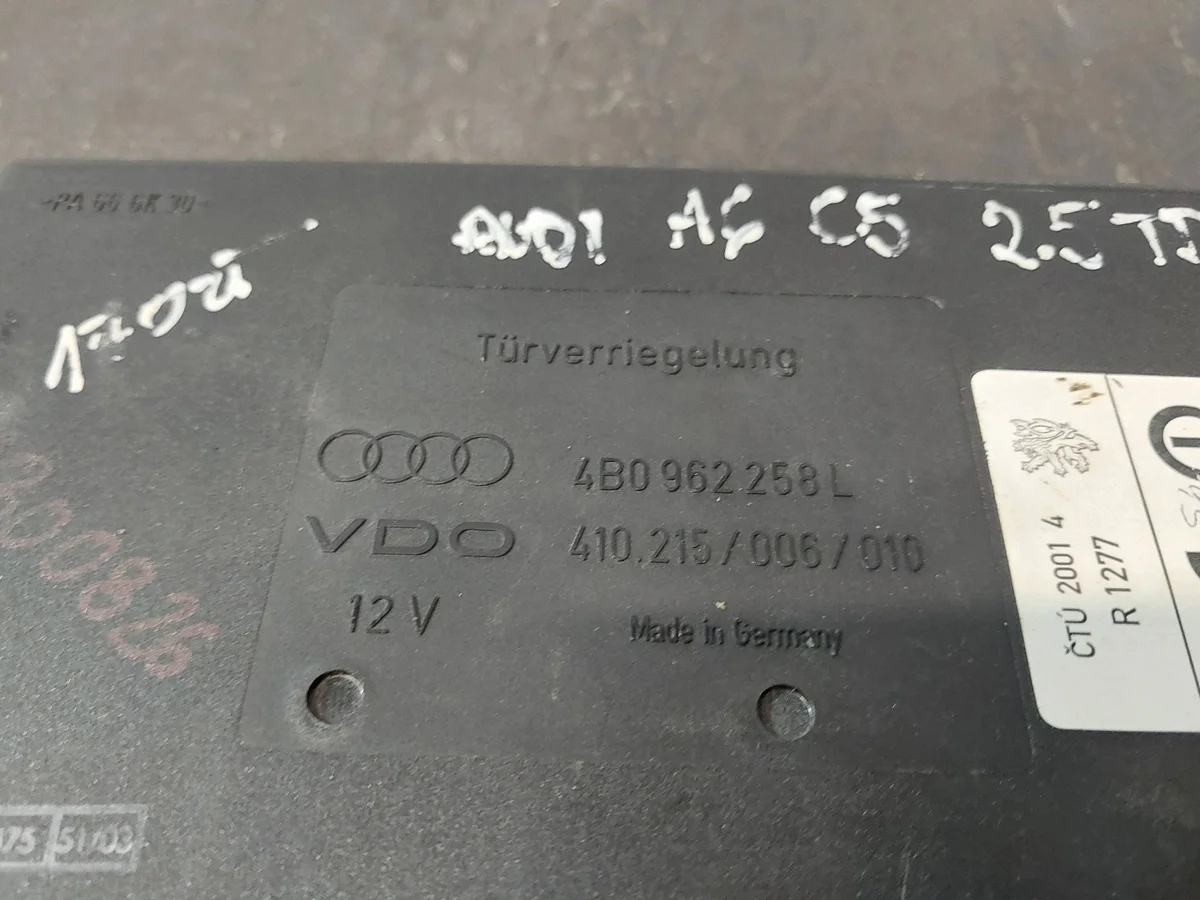 Módulo Confort Audi A6 C5 4B0962258L Usado image 5