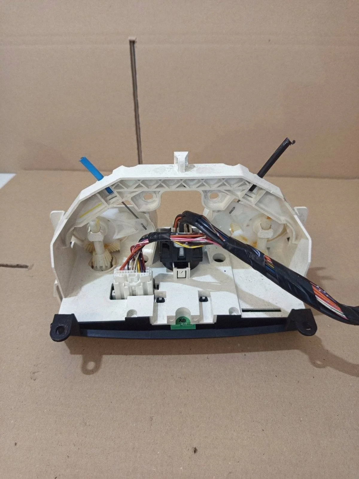 Klimaanlagenblende Mazda 3 BK EBU720 image 4