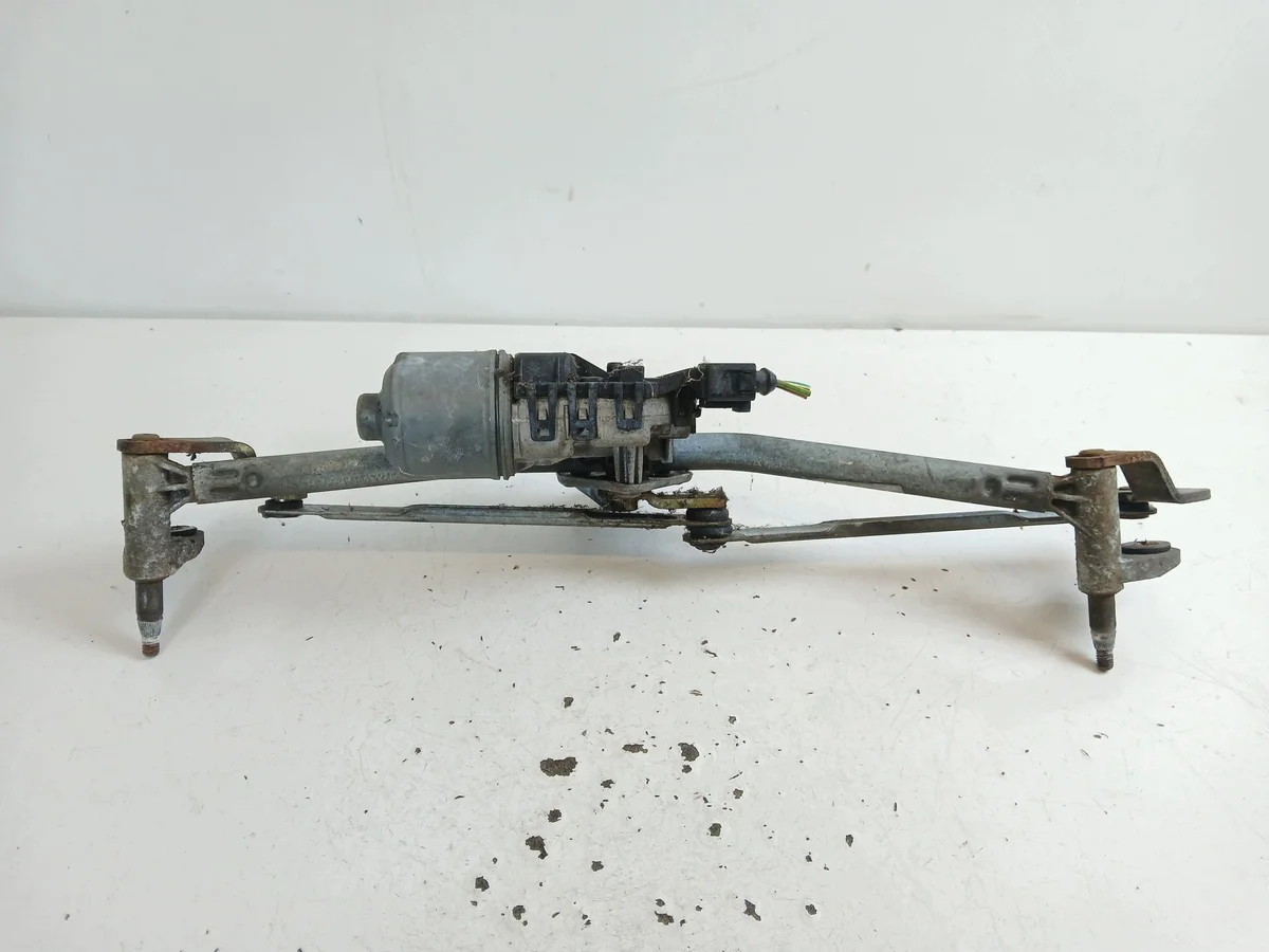 VW Polo 9N Scheibenwischer Mechanismus Vorne image 4