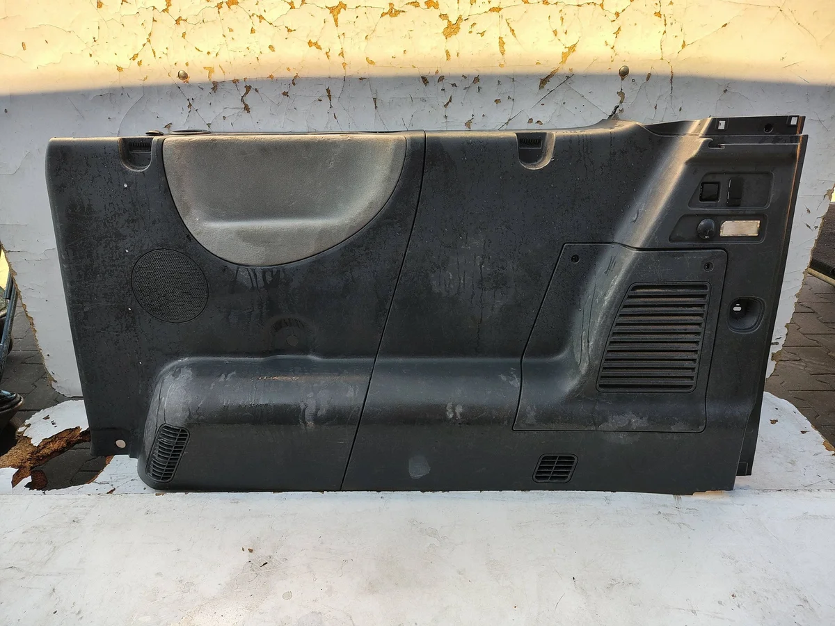 Panneau latéral coffre arrière droit Peugeot Expert II