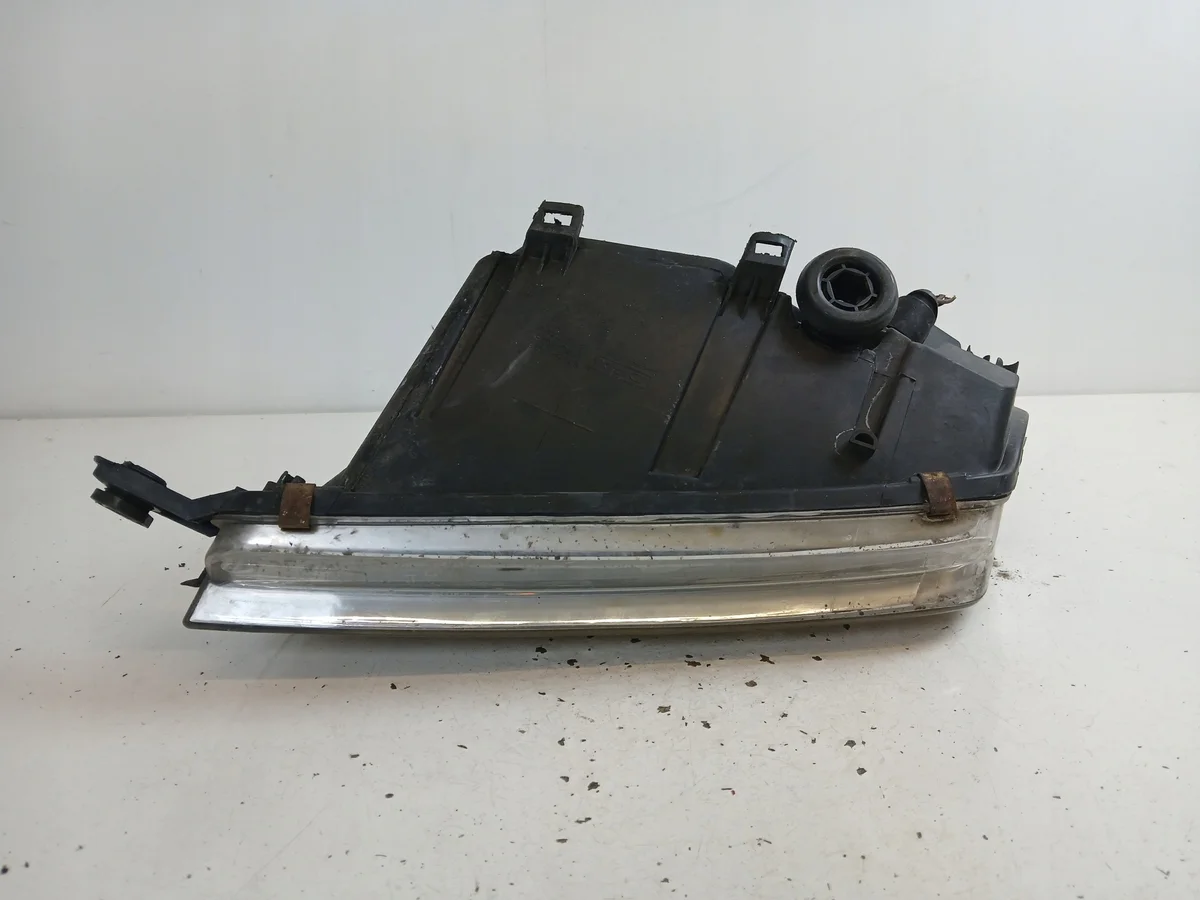 Luz delantera derecha Skoda Fabia I usada image 5