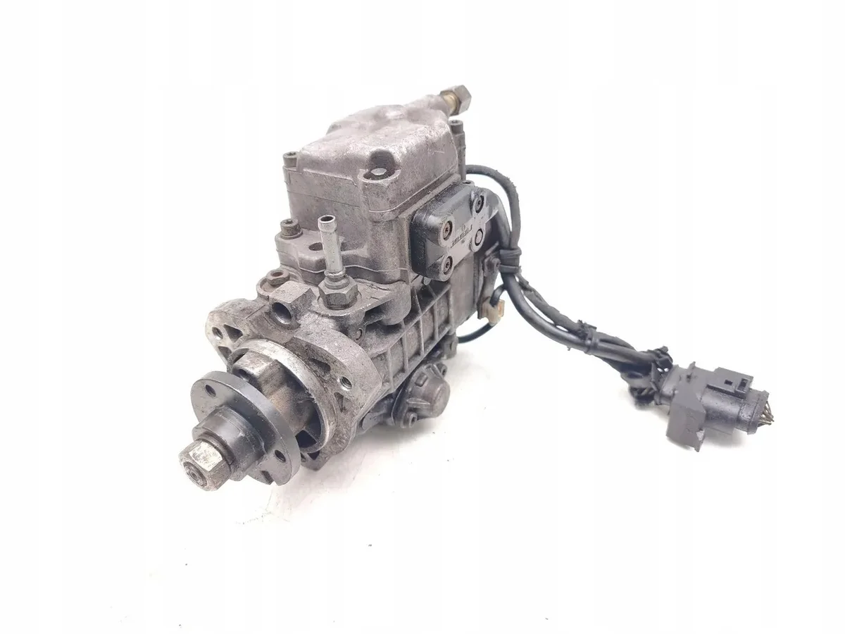 Bomba Injetora Volkswagen OE 038130107B Usada