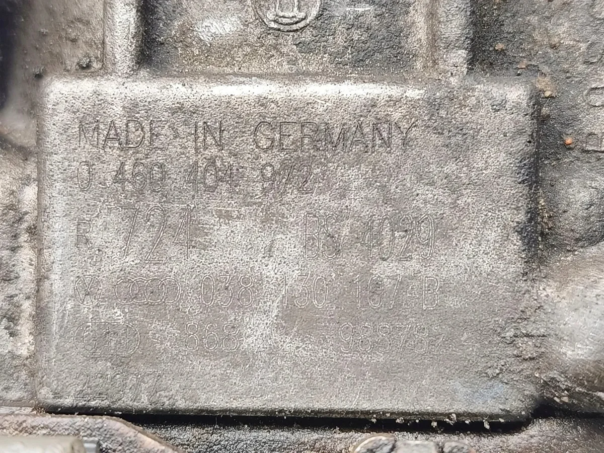 Volkswagen 038130107B Injection Pump Used image 7