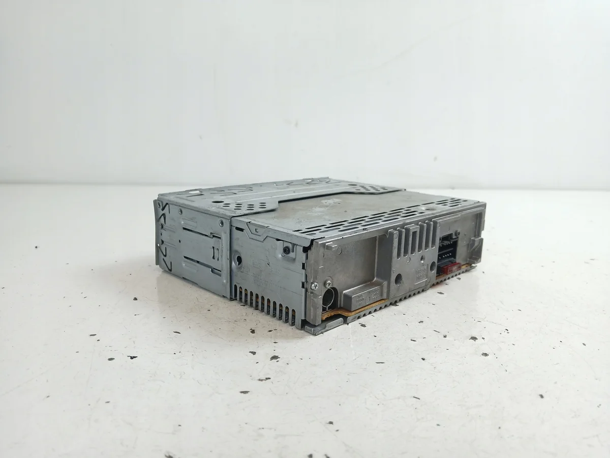 SONY CDX-S2020 Radio CD-soitin image 4