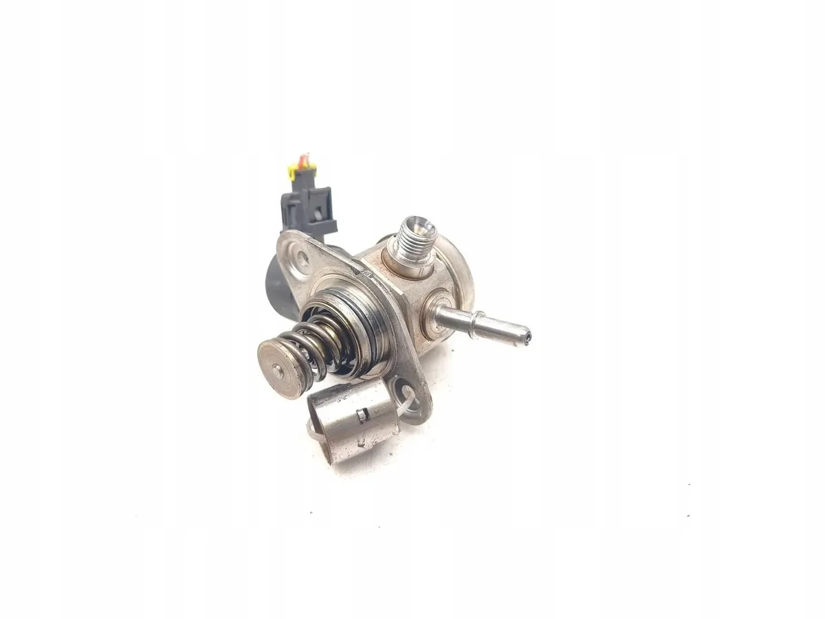 Bomba de Combustible Hyundai 353202B130 Usada