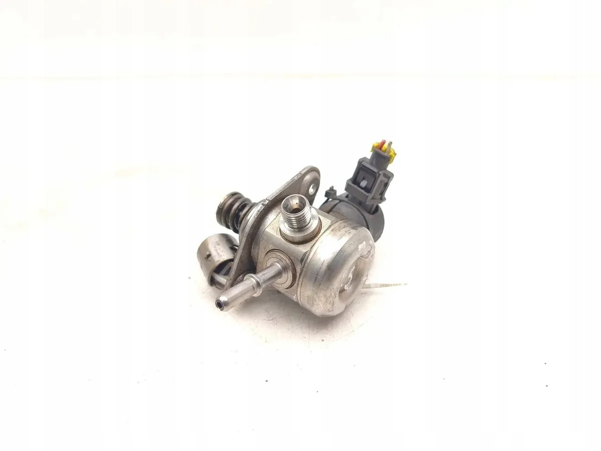 Polttoainepumppu Hyundai 353202B130 Käytetty image 4