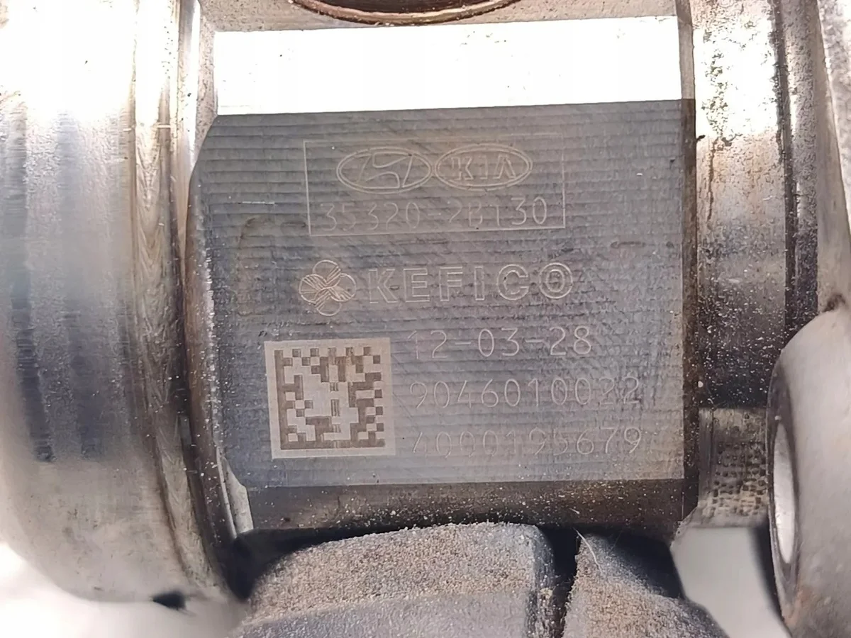 Polttoainepumppu Hyundai 353202B130 Käytetty image 7