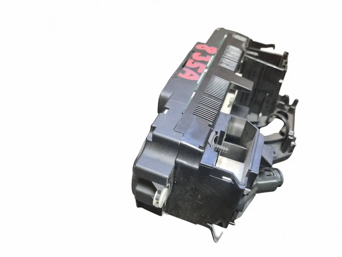 Bedienteil Klimaanlage VW Golf V 1K0820047 image 8