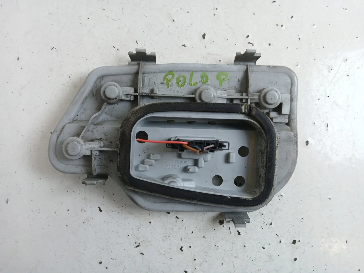 VW POLO 9N Insert Lampe Arrière Droit image 3