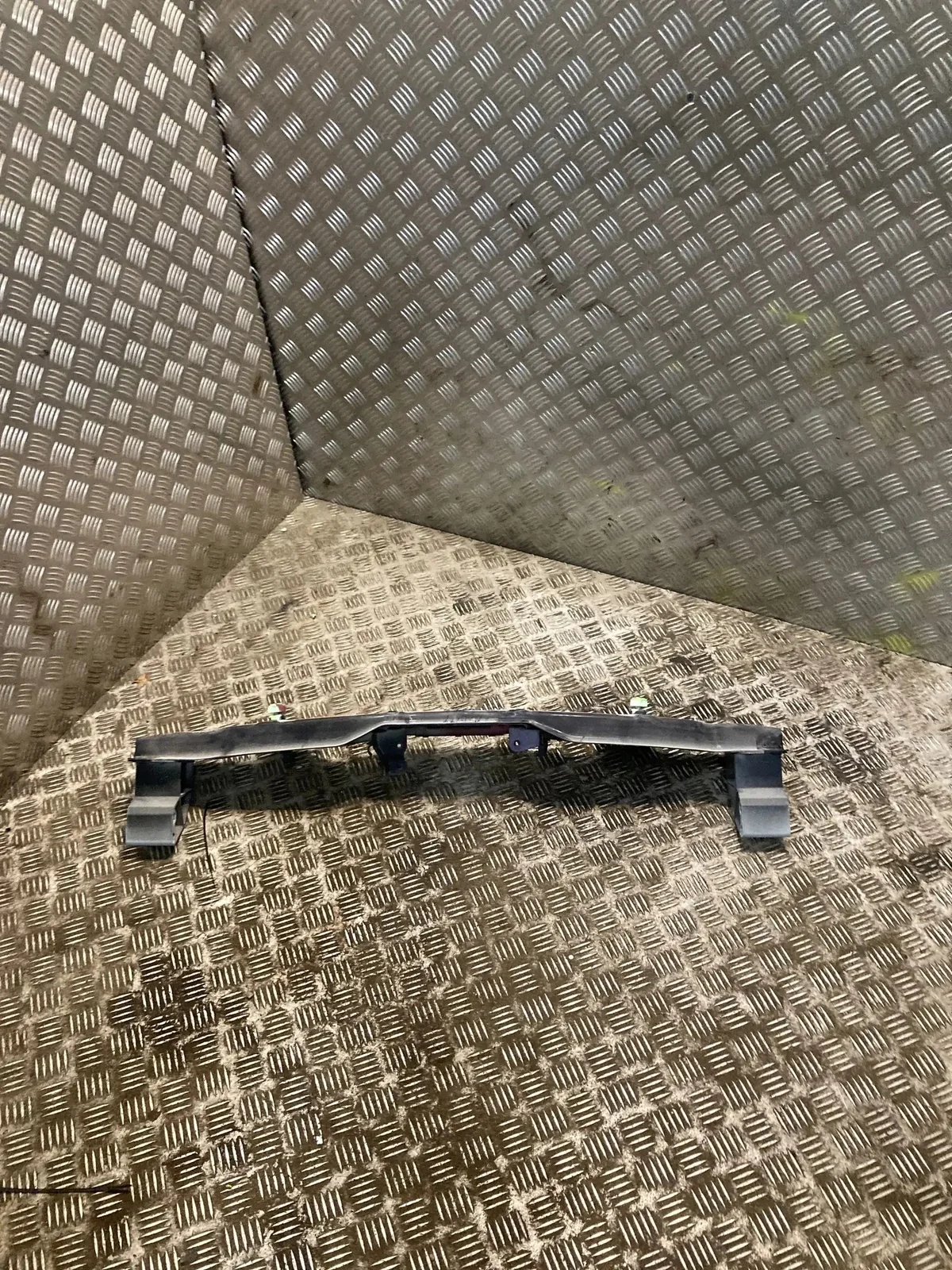 Jaguar XK Cabrio Front Panel Middle Part