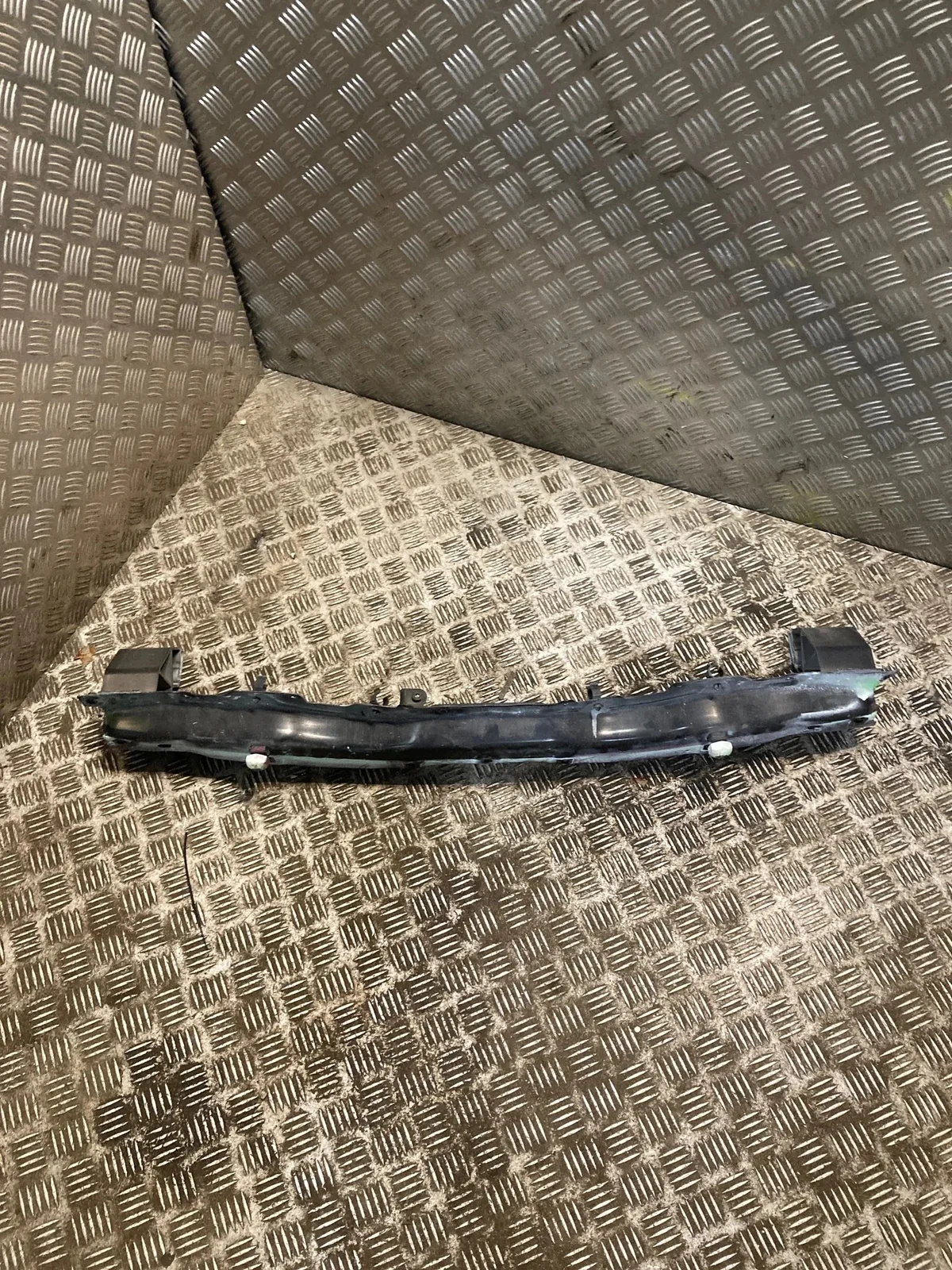 Jaguar XK Cabrio Front Panel Center 6W83001K43AB image 4