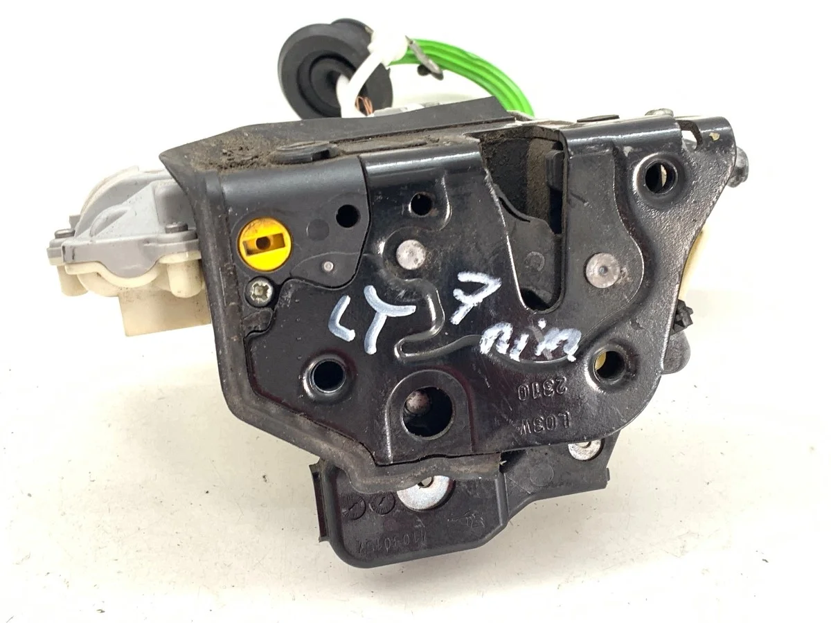 Takalukko Audi A3 8P 4F0839015 image 3