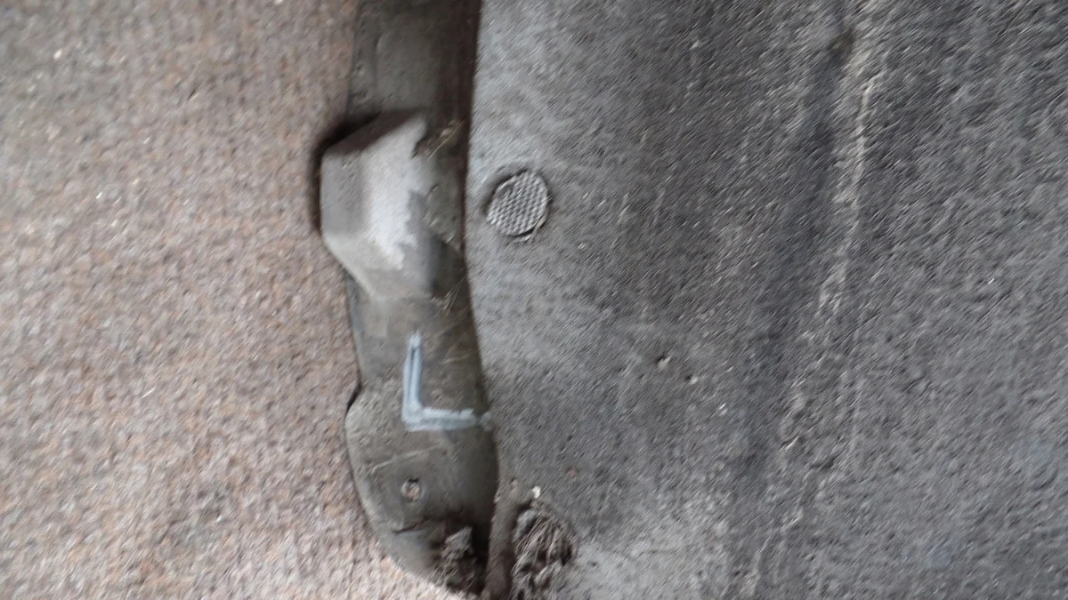 Opel Astra V Front Left Wheel Arch Used image 6