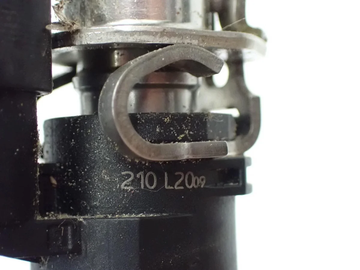 Ford Focus MK4 1.0 EcoBoost Injector Rail image 9