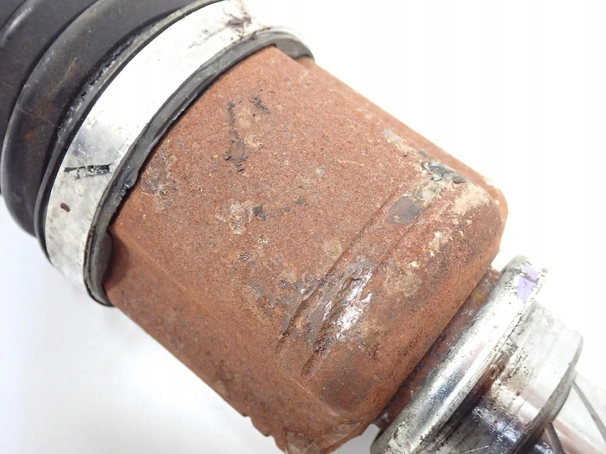 Renault Clio IV 0.9 TCe Front Left Drive Shaft image 5