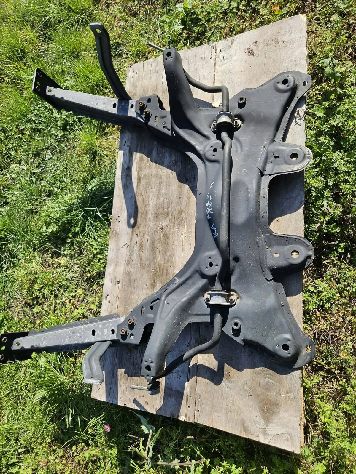 Traversa Sospensioni Ford KA II MK2 1.3 TDCI Usata