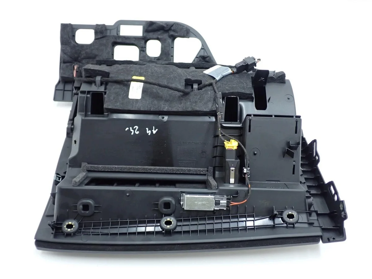 Audi A4 B9 8W Console Storage Compartment image 3