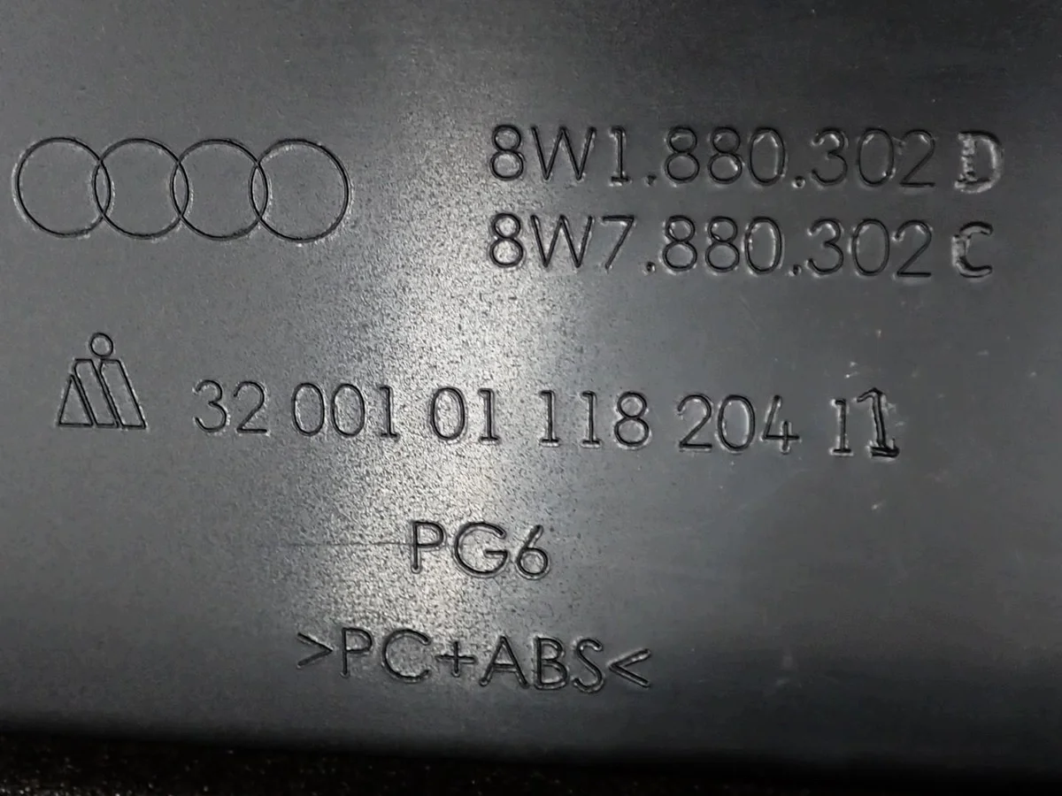 Audi A4 B9 8W Console Storage Compartment image 5