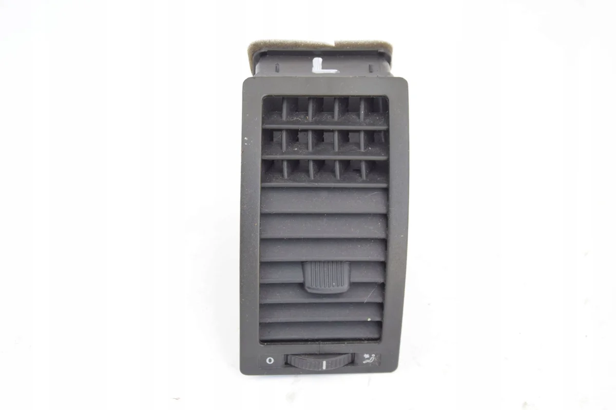 Grille de ventilation gauche VW Polo 9N (01-09)