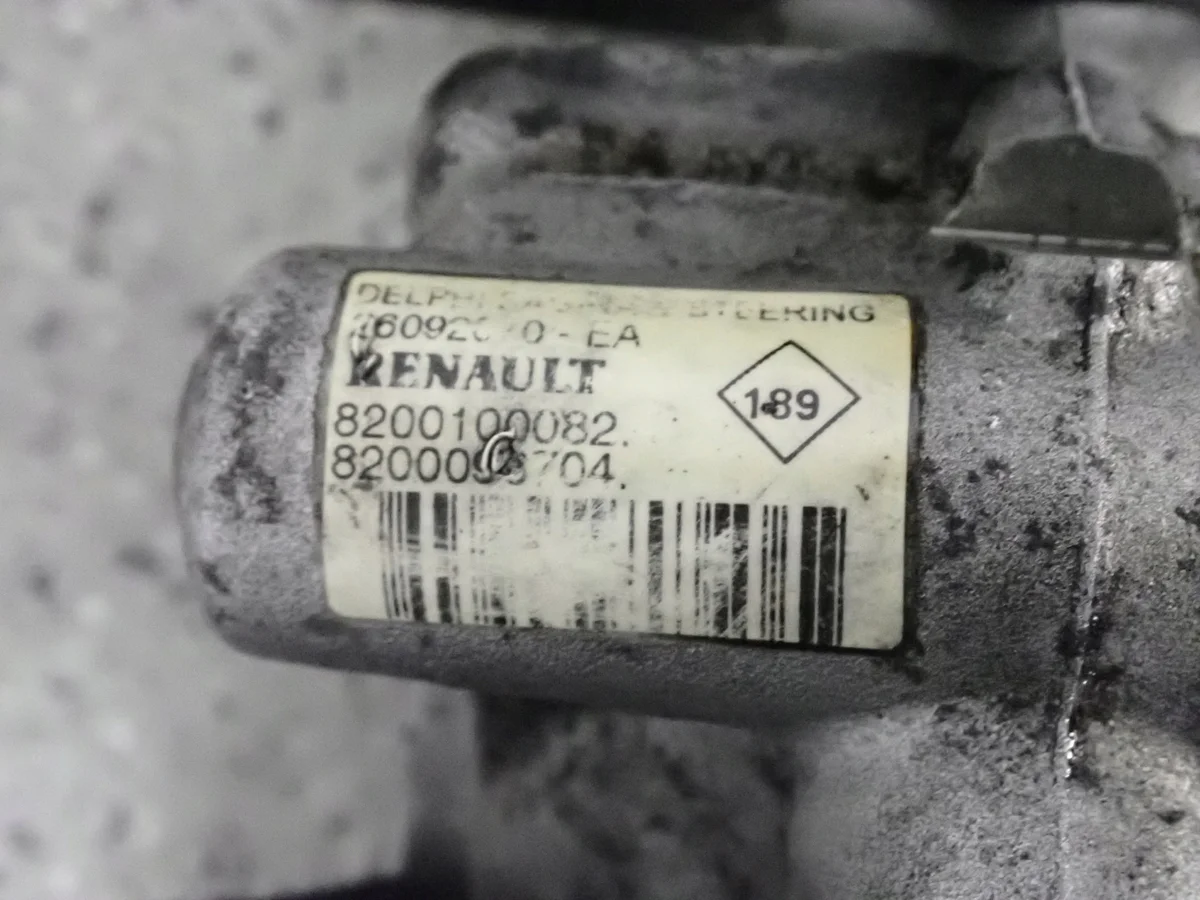 Pompe direction assistée Nissan Primera P12 1.9DCI image 3