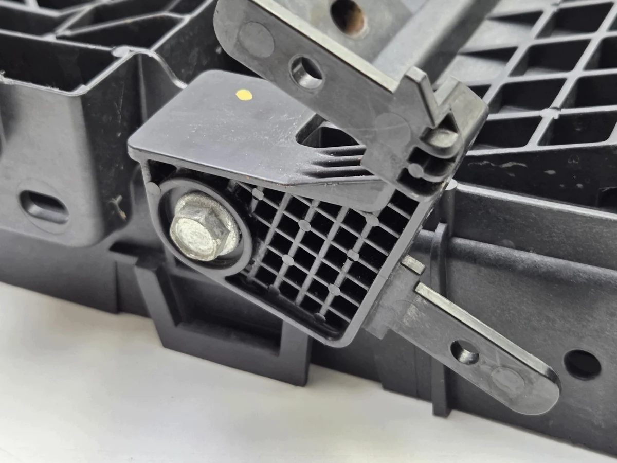 Batteriehalterung Ford Mondeo MK5 KS7B-10723-A image 10