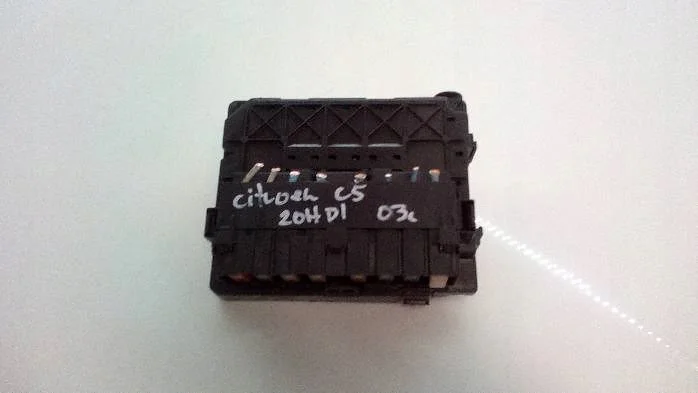 Module BSI Citroën C5 2.0 HDI 9643498880 image 9