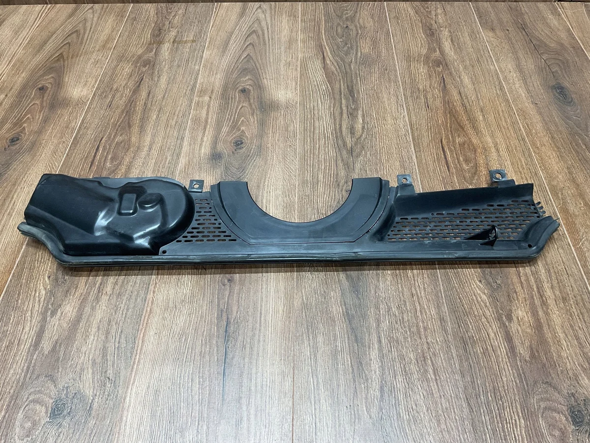 Cubre Mecanismo Limpiaparabrisas Mercedes R129 SL