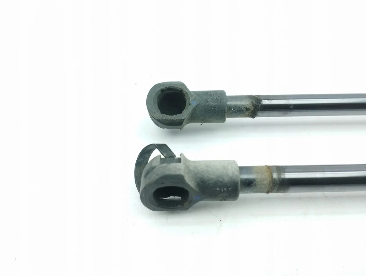 Amortecedor Porta-malas Nissan Qashqai 2014 image 3