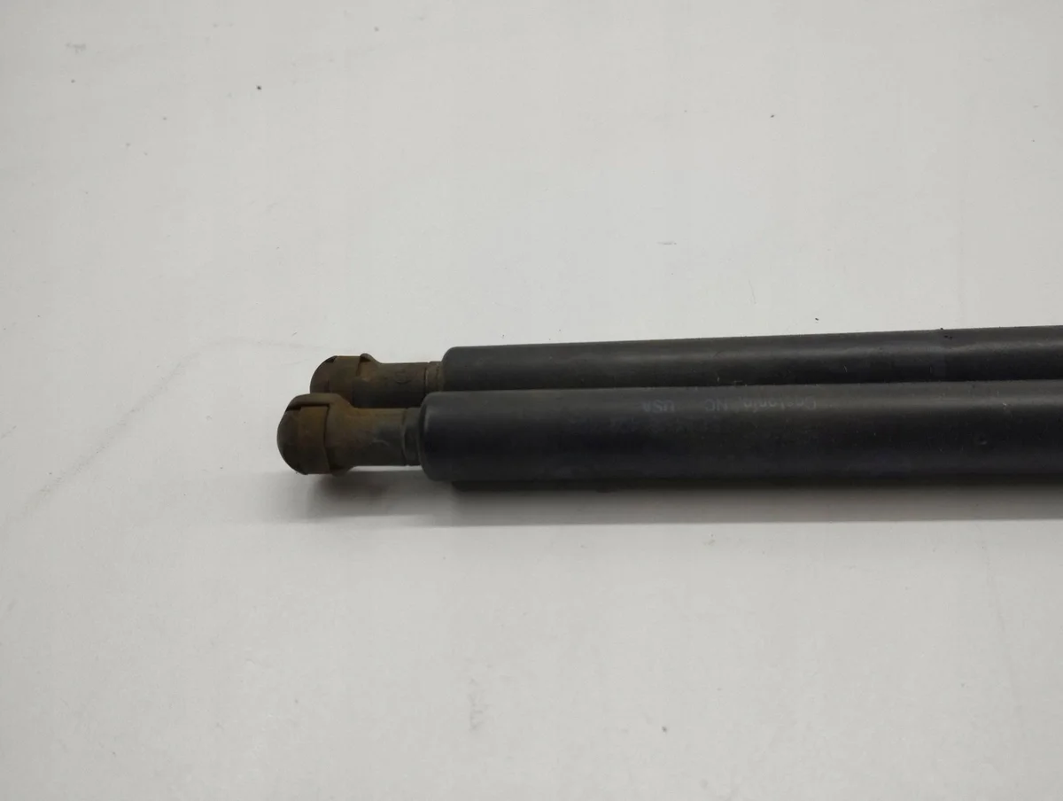 BMW X5 E53 Achterklep Gasveren Set image 7