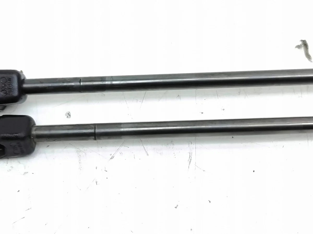 Ammortizzatore cofano Volvo V60 2012 OEM 31297080 image 3