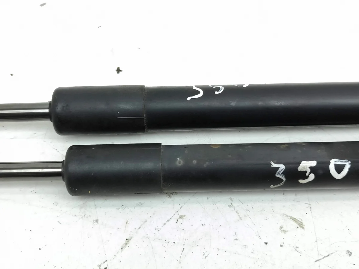 Ammortizzatore cofano Volvo V60 2012 OEM 31297080 image 4