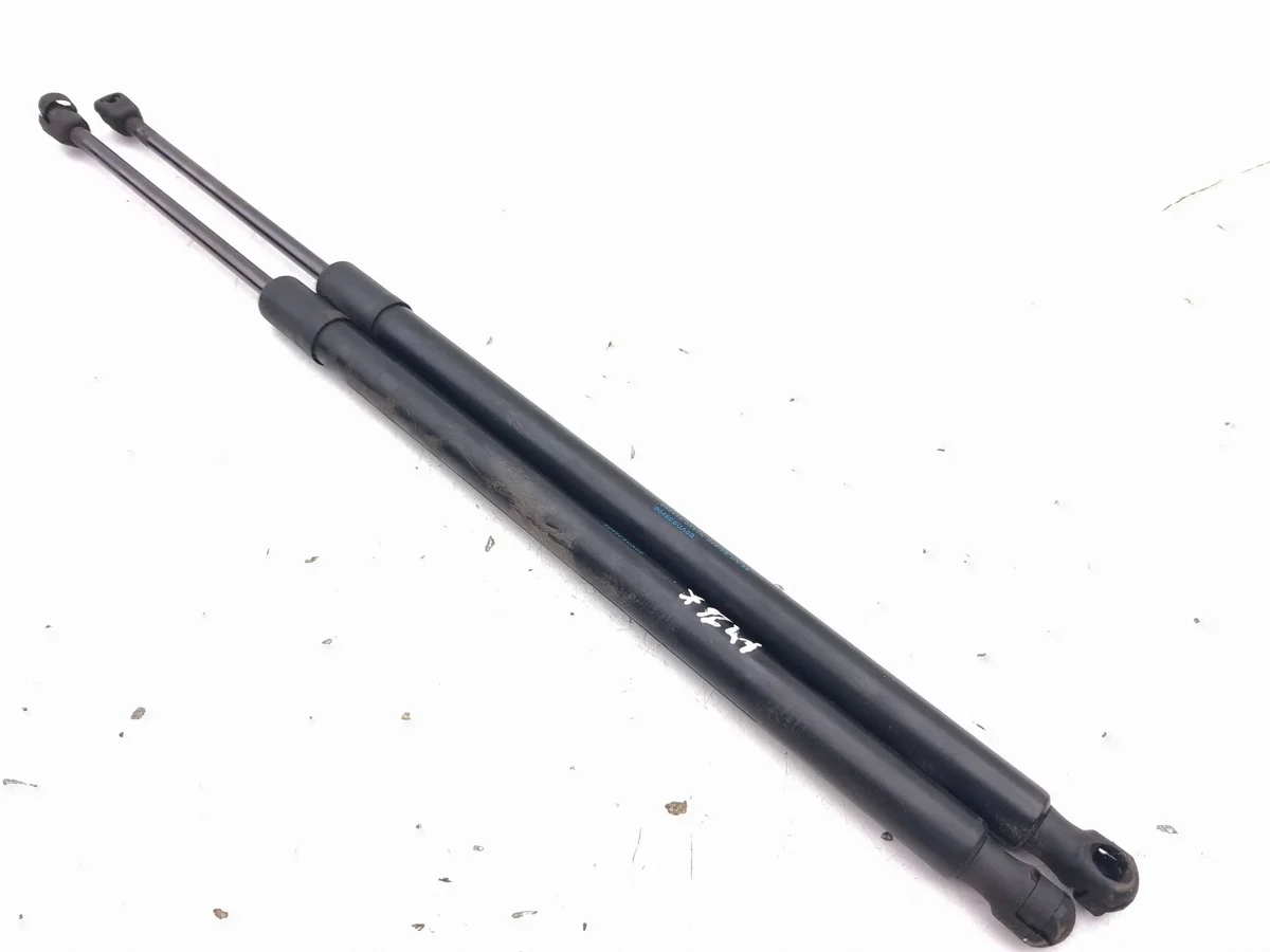 Nissan Qashqai J12 2022 Heckklappendämpfer 904506UA0B thumbnail 1