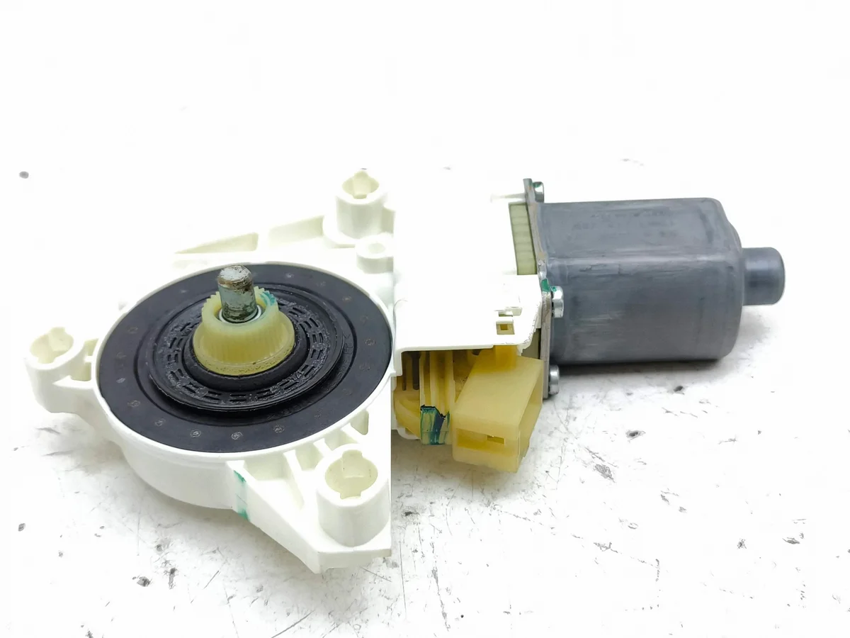 Mercedes ML W164 Fensterhebermotor vorne A2518200742 image 6