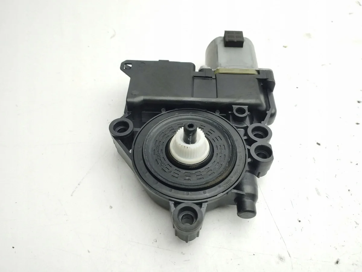 Motor do Vidro Kia Ceed 2019 82450J7010 image 5
