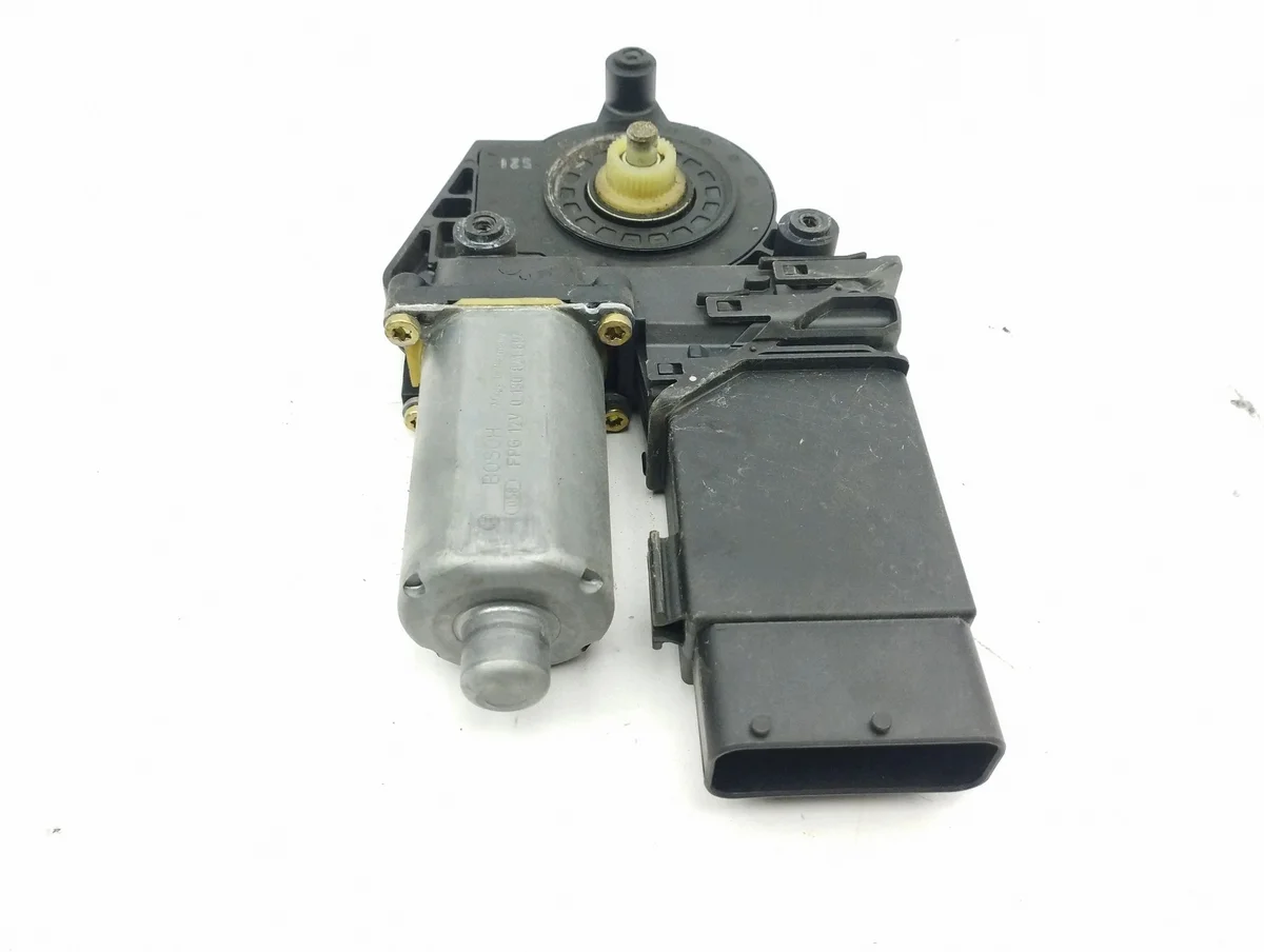 VW Passat B5.5 Front Door Window Motor Used image 6