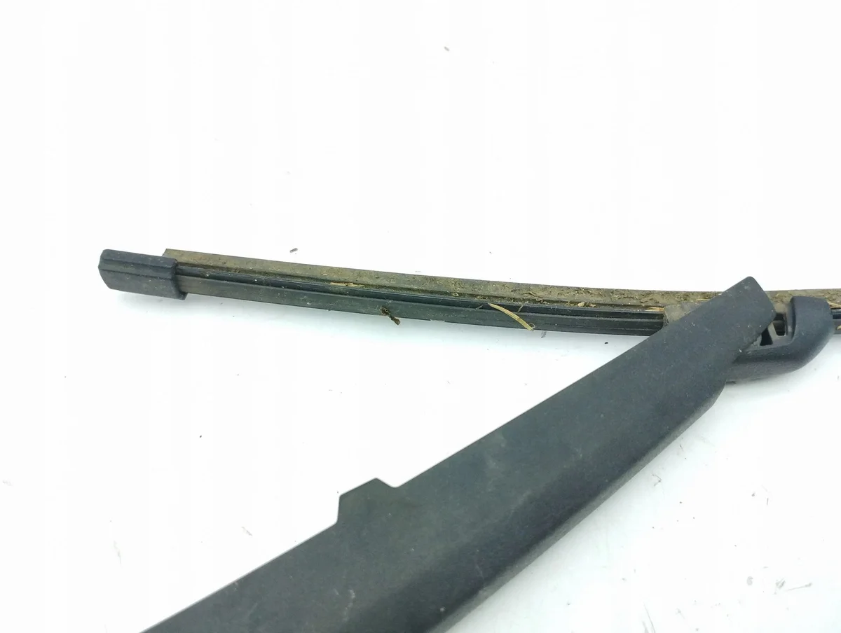Taka KIA Ceed takalasin pyyhin AMD146934 image 7