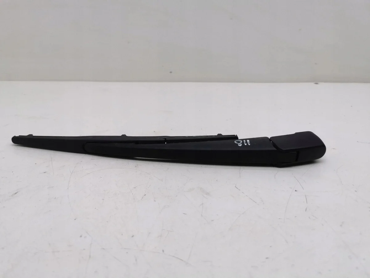 Honda HR-V 2016 Takalasinpyyhin AMD131226 image 3