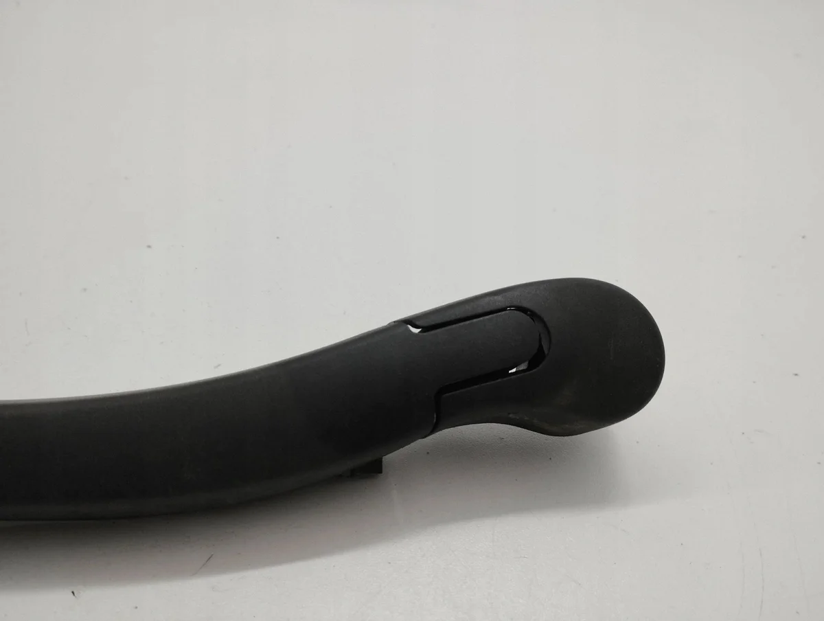 Brazo limpiaparabrisas BMW E60 E61 usado image 3
