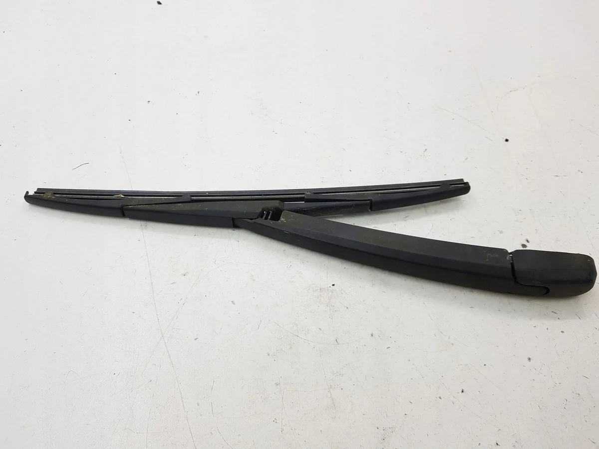 KIA Carens II Scheibenwischerarm hinten AMD162817 image 7