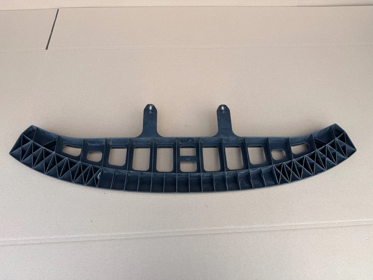 Refuerzo parachoques Seat Leon II 1P0807929C