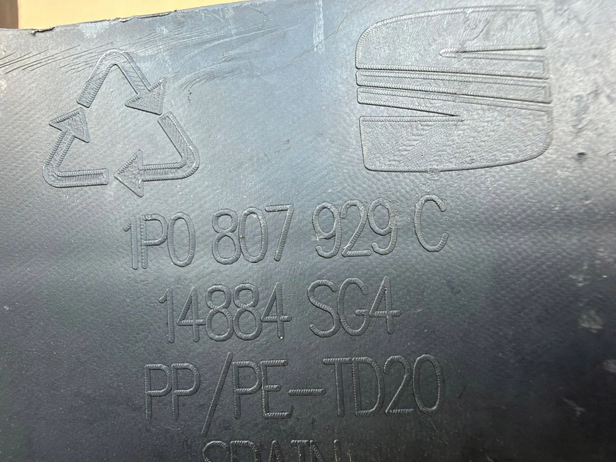 Refuerzo parachoques Seat Leon II 1P0807929C image 3