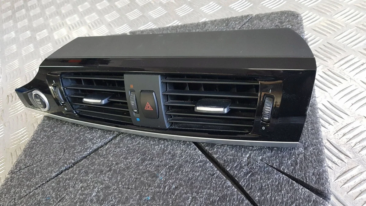 BMW X3 F25 2015 Rejilla Ventilación Central image 3