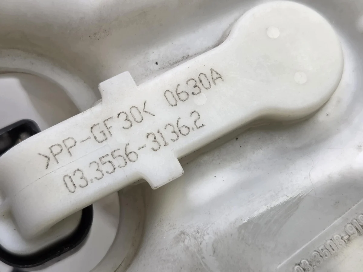 Bremsflüssigkeitsbehälter Ford Mondeo MK5 image 9