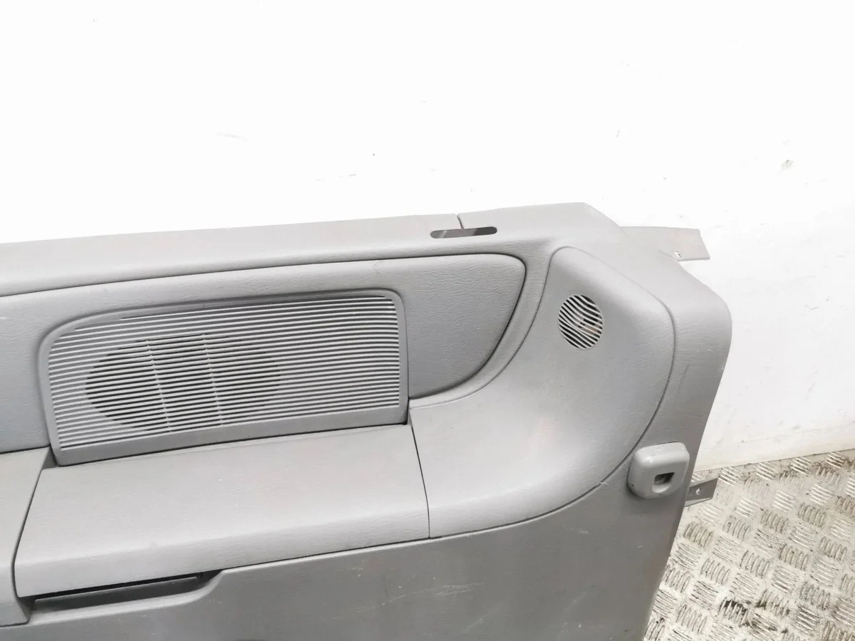 Chrysler Voyager 2006 Panneau Coffre Droit AMD154357 image 3